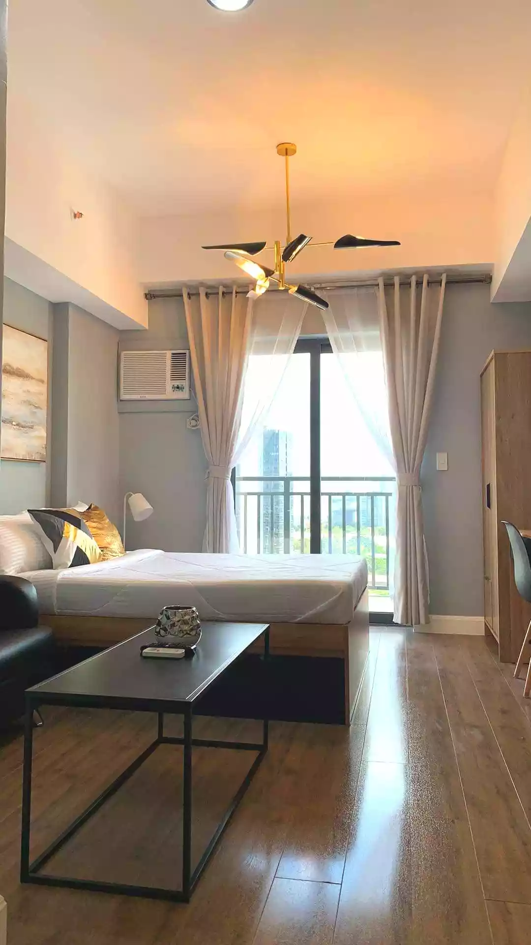 Studio with balcony for rent