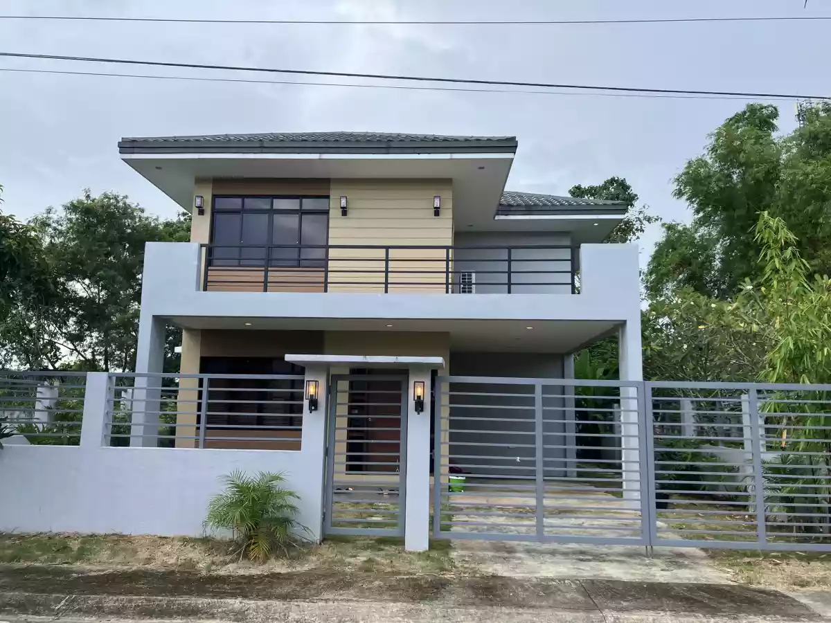 Be the owner of fully furnished house and lot in a exclusive subdivision in Bacolod city (ENCLAVES by Ayala land) - photo 7