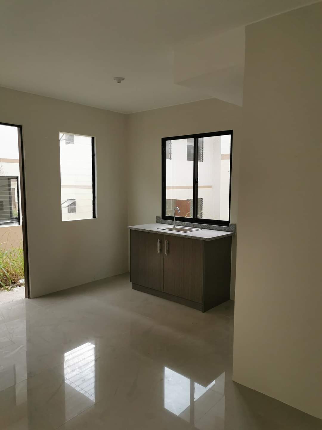 Casa Mira South- 3Bedrooms Townhouse C End Unit - photo 5