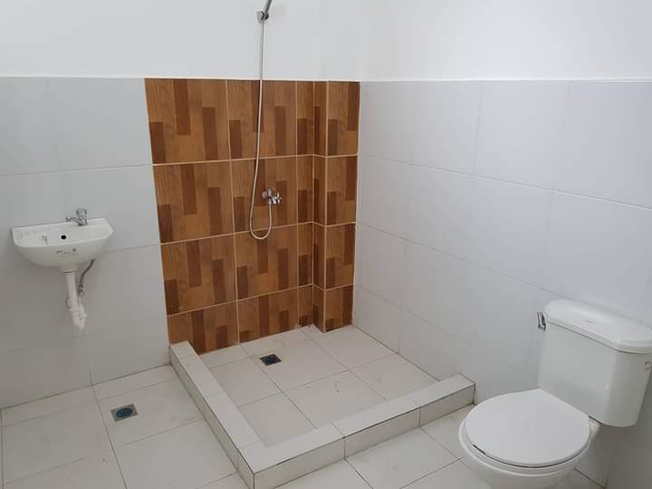 House and Lot for Sale inside Subdivision - photo 3