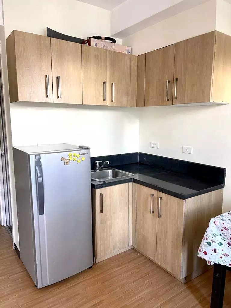 Income-genarating, 26 sqm Studio unit and Parking in the heart of Makati Central Business District!!! — Studio in H.V. Dela Costa, Makati, Metro Manila — Photo 5