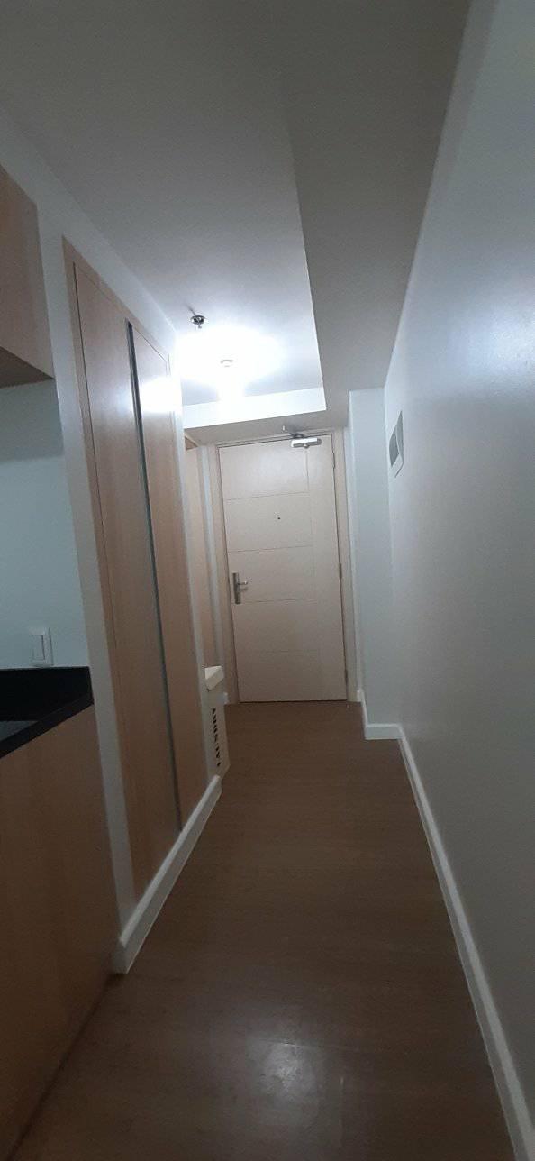 Condo for Rent in Solinea Mabolo - photo 7
