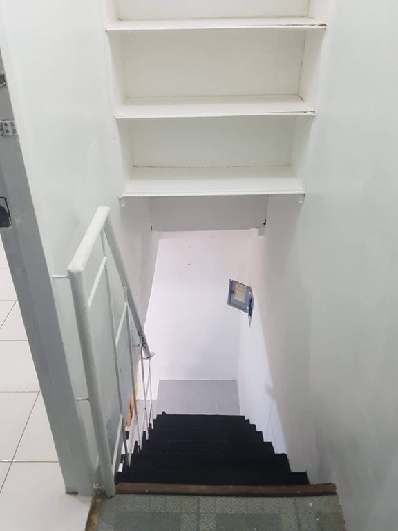 BF Townhomes in Abuno - photo 2