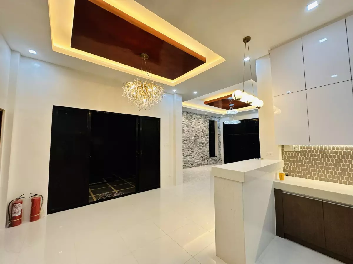 Brandnew House in Consolacion 