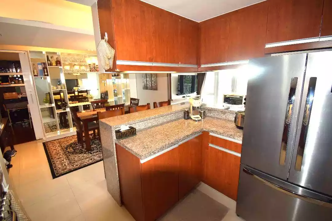Fully-Furnished 3BR Corner Unit w/ Parking at Marco Polo Tower 3 — 3 Bedrooms in Cebu City, Central Visayas, Philippines — Photo 5