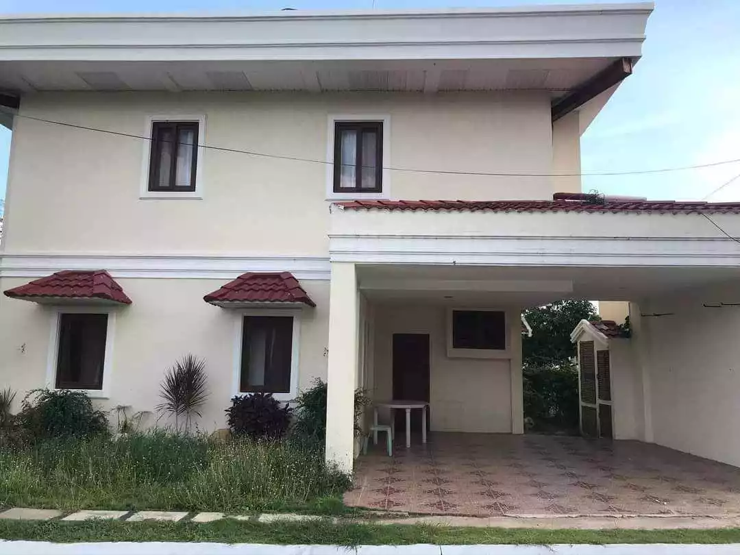House and Lot - photo 5