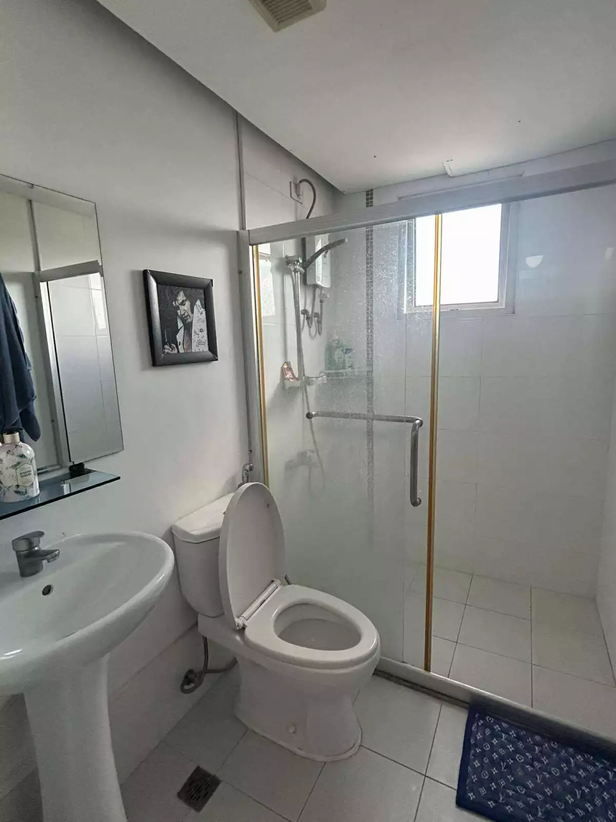 One-Bedroom Condo Unit in Apple One Banawa For Sale - photo 3