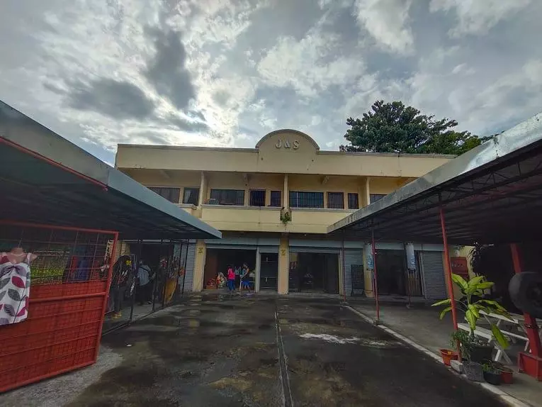 Commercial Property w/Building — Building in Bacolod, Negros Occidental, Philippines — Photo 3
