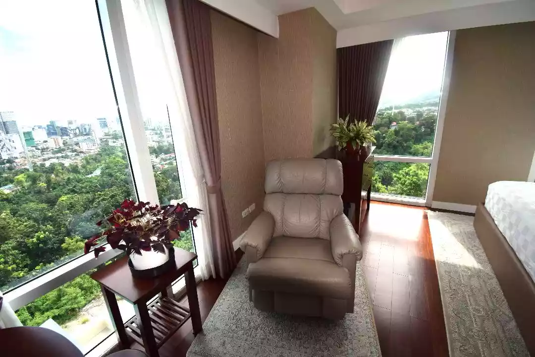 Open photo 11 of 22 — Fully-Furnished 3BR Corner Unit w/ Parking at Marco Polo Tower 3