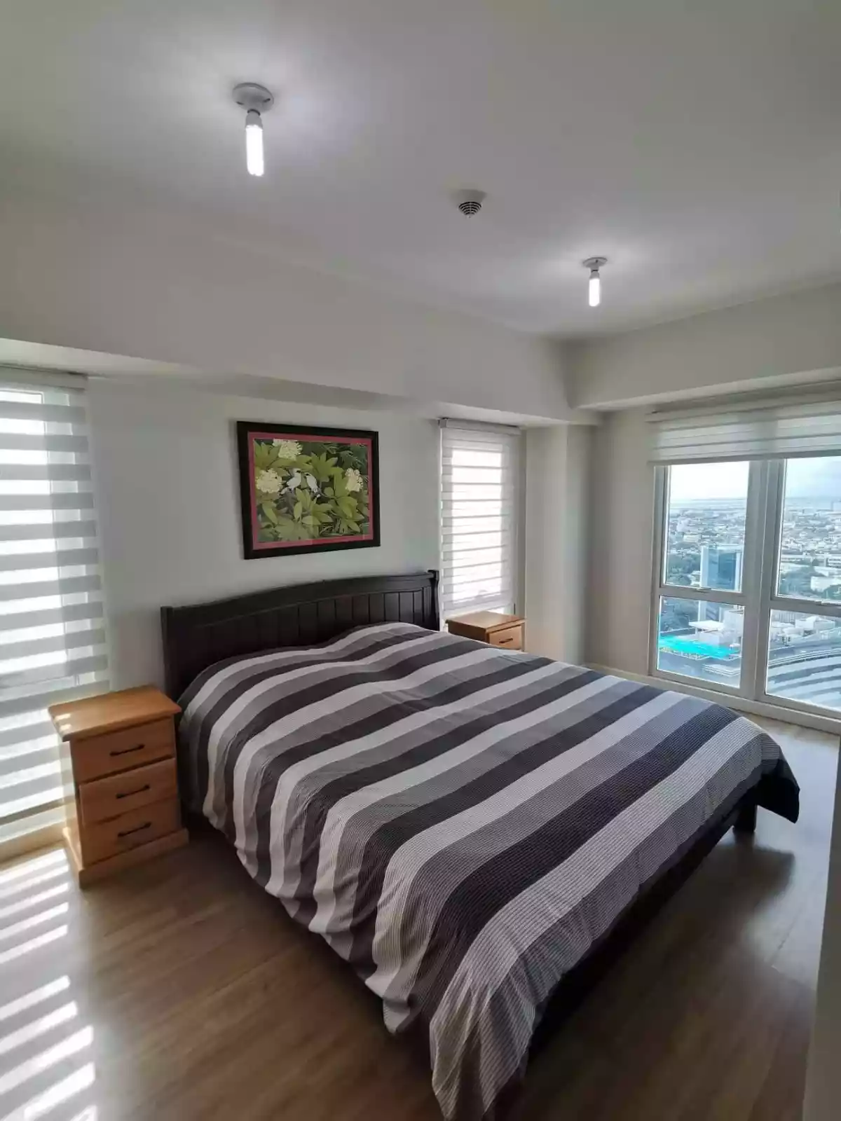 2 BEDROOM CONDO UNIT with BALCONY FOR SALE - photo 4