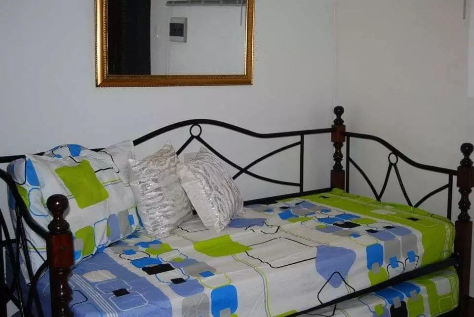 STUDIO TYPE UNIT — Studio in Salinas Drive, Cebu City, Central Visayas — Photo 6