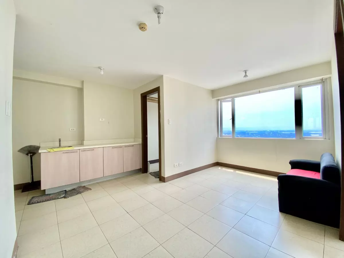 2BR BARE UNIT FOR SALE at Ridgewood Towers, BGC — 2 Bedrooms in Carlos P. Garcia Avenue, Taguig, Metro Manila — Photo 5