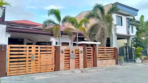 NEWLY RENOVATED BUNGALOW HOUSE IN MINGLANILLA