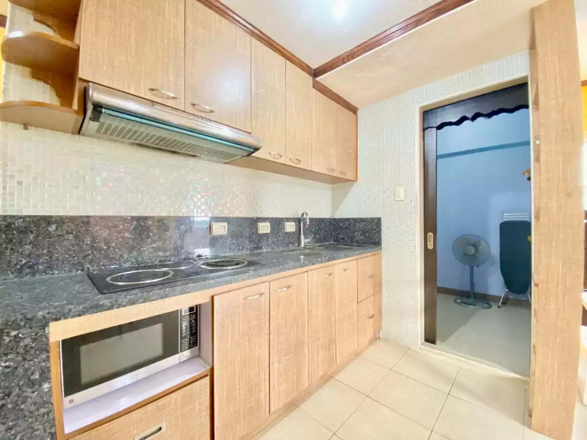 2BR FURNISHED UNIT FOR RENT at Ridgewood Towers near BGC - photo 6