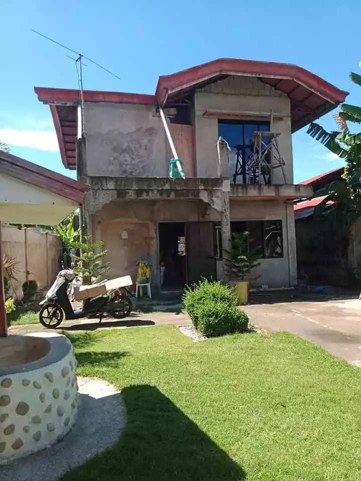 Hous & Lot - photo 2