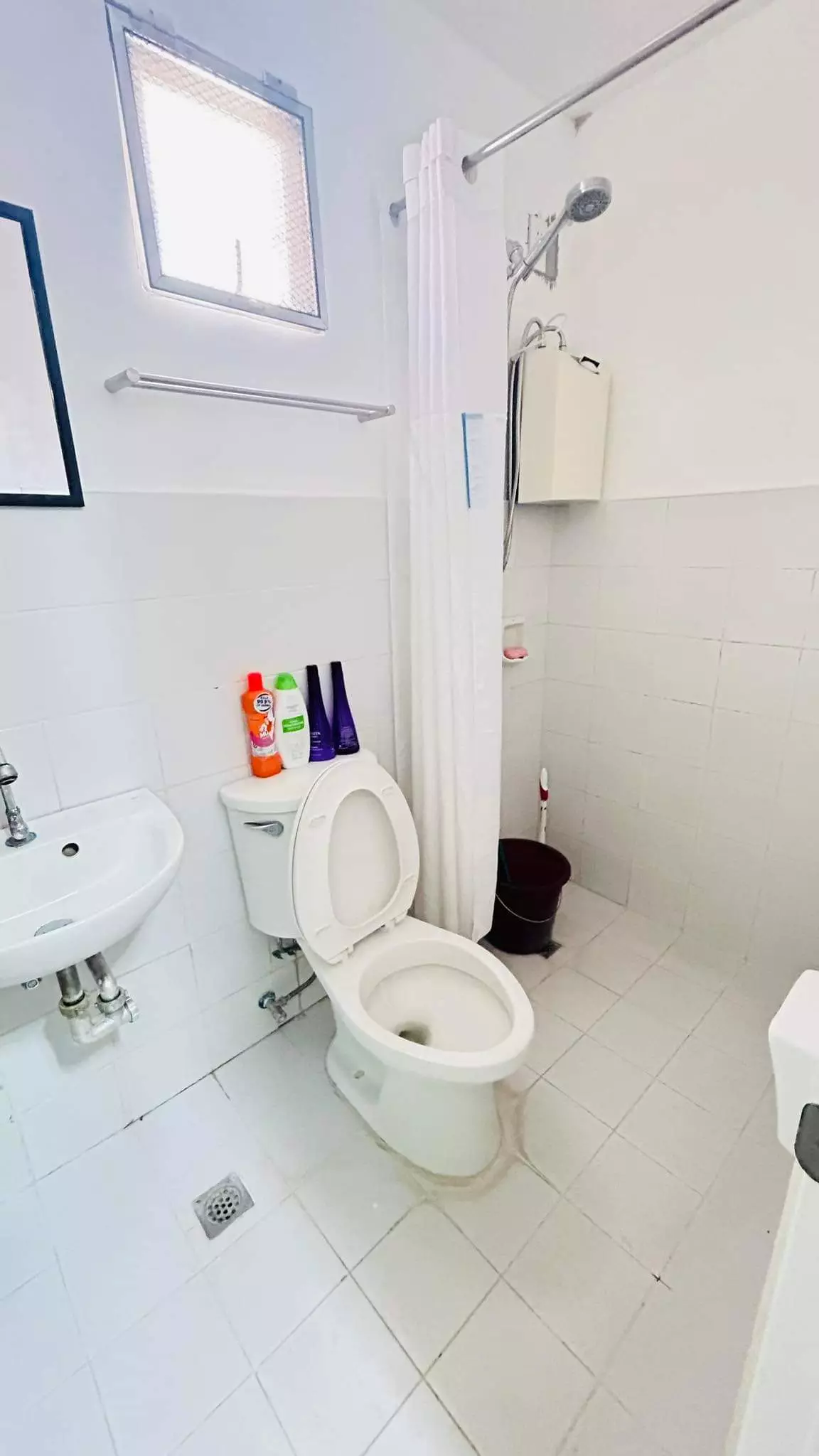 Fully Furnished 3-Bedroom House For Rent in Camella Gensan - photo 5