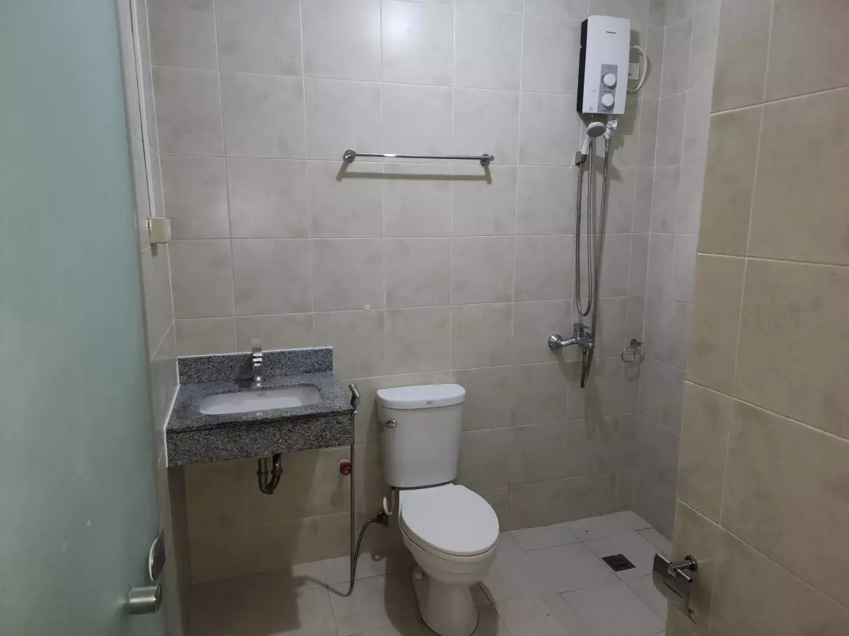 1 BEDROOM CONDO — 1 Bedroom in Guadalupe, R. Duterte Street, Cebu City — Photo 5