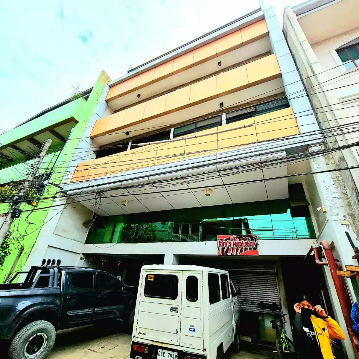 INCOME GENERATING BUILDING FOR SALE!!! - photo 5