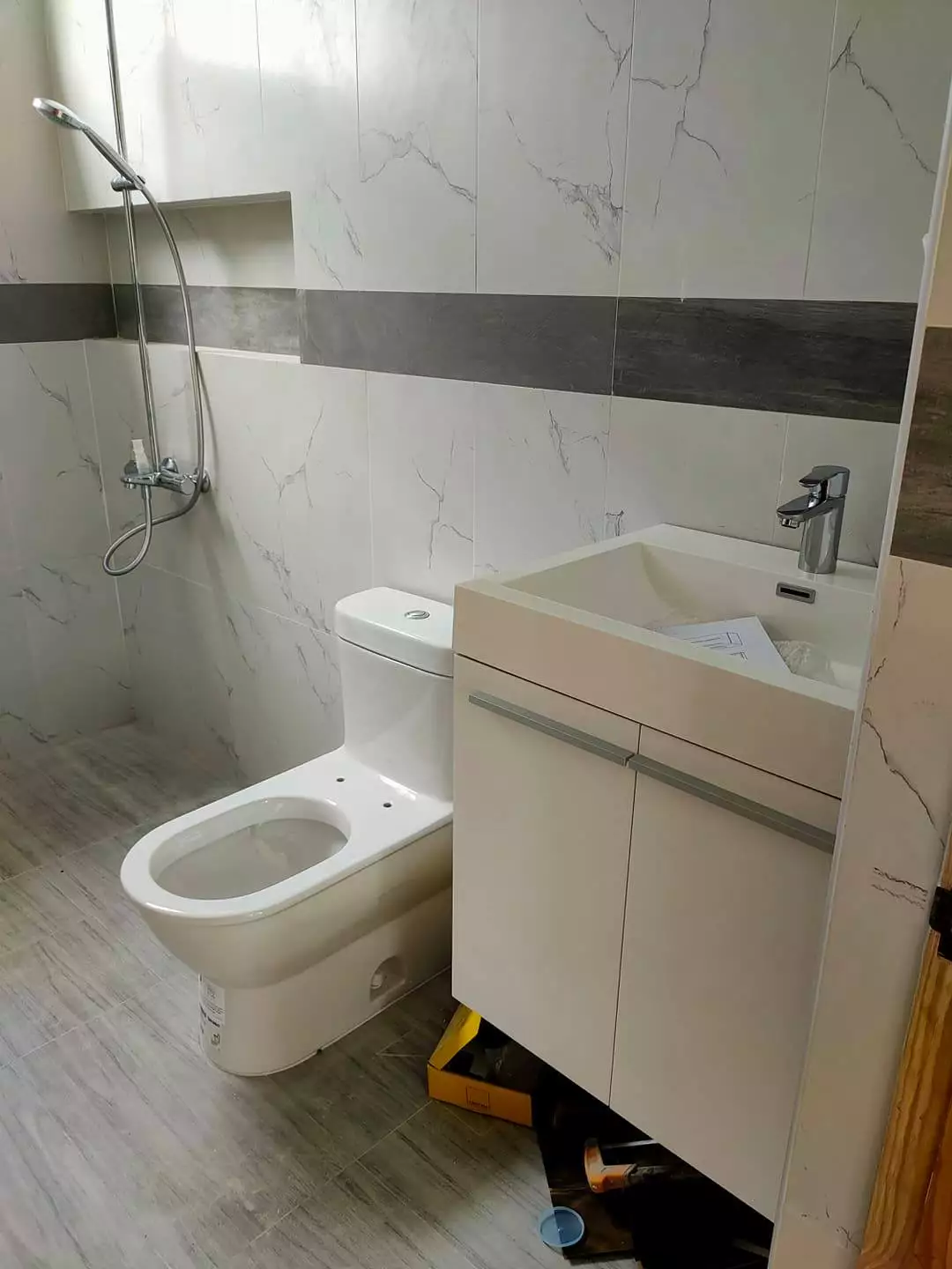 Brand New OVERLOOKING 3-Storey Single Detached House & Lot for Sale - photo 6