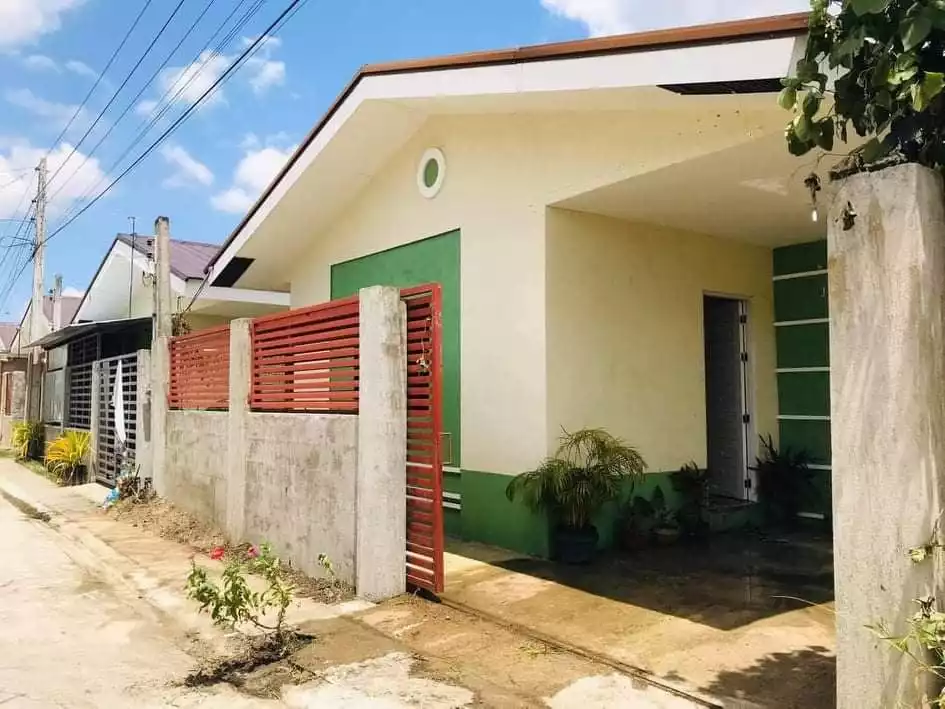 FOR RENT EAST HOMES 6 Mansilingan