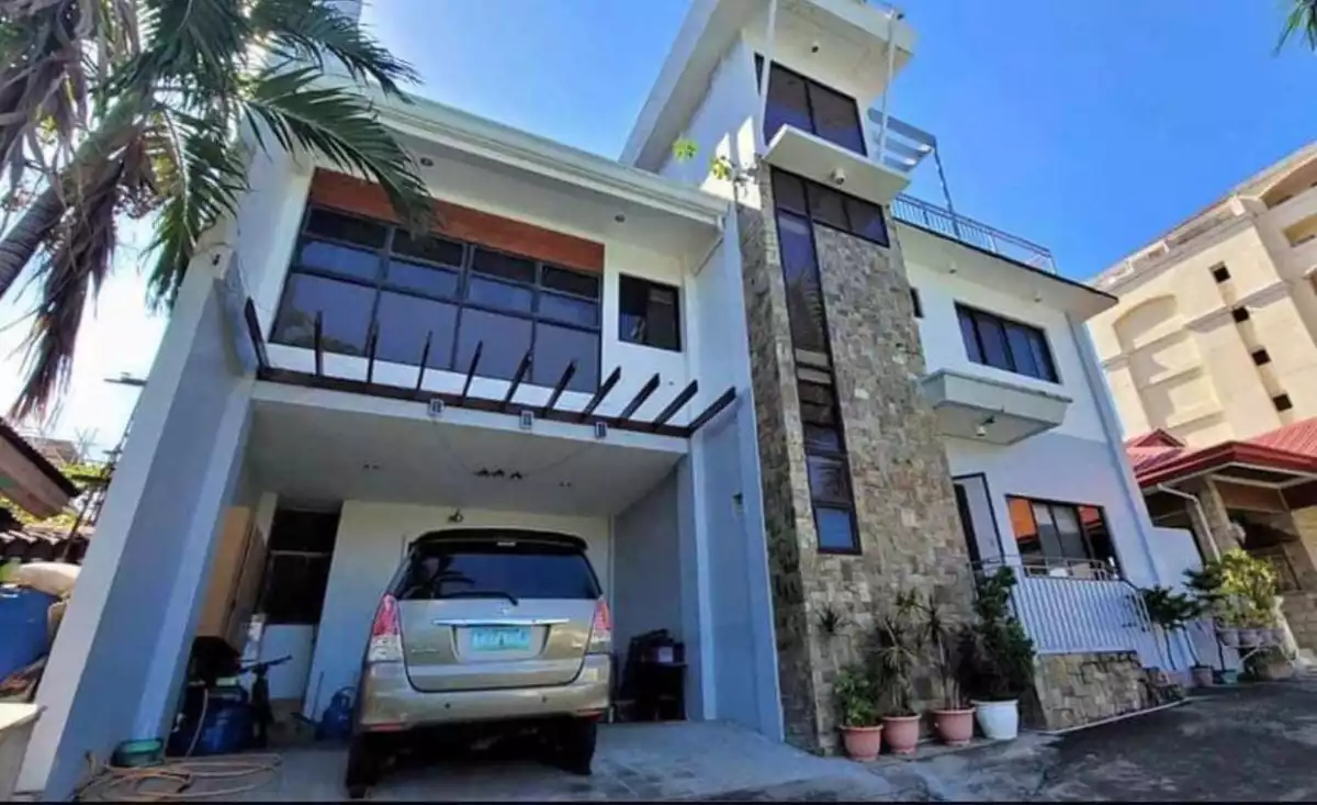 House for sale in Guadalupe Cebu City - photo 2