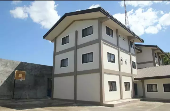3 STOREY BUILDING