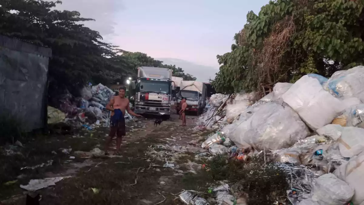 Commercial Lot for Sale in Lapu-Lapu — Commercial Lot in Lapu-Lapu City, Cebu, Philippines — Photo 3