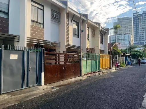 Open photo 12 of 26 — 2 Storey Townhouse FOR SALE (Walking Distance to SM Cebu, Persimmon & Cebu Business Park)