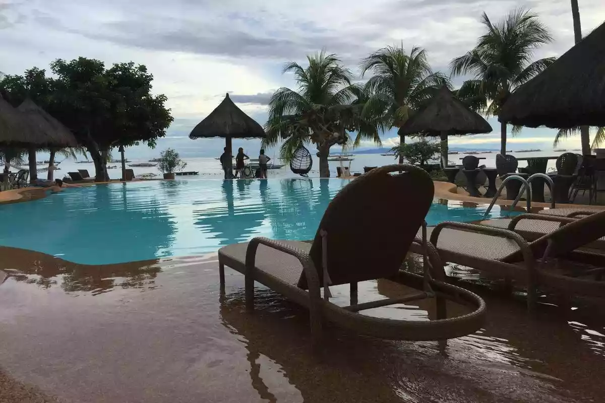 Linaw Beach Resort — Beach House / Resort in Panglao, Bohol, Philippines — Photo 2