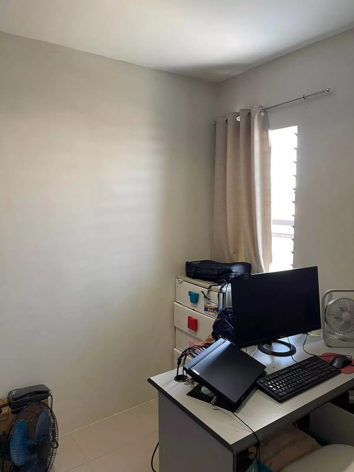 RUSH SALE TWO STOREY TOWNHOUSE UNIT IN CASAMIRA SOUTH NAGA CEBU — Townhouse in Naga, Cebu, Philippines — Photo 3