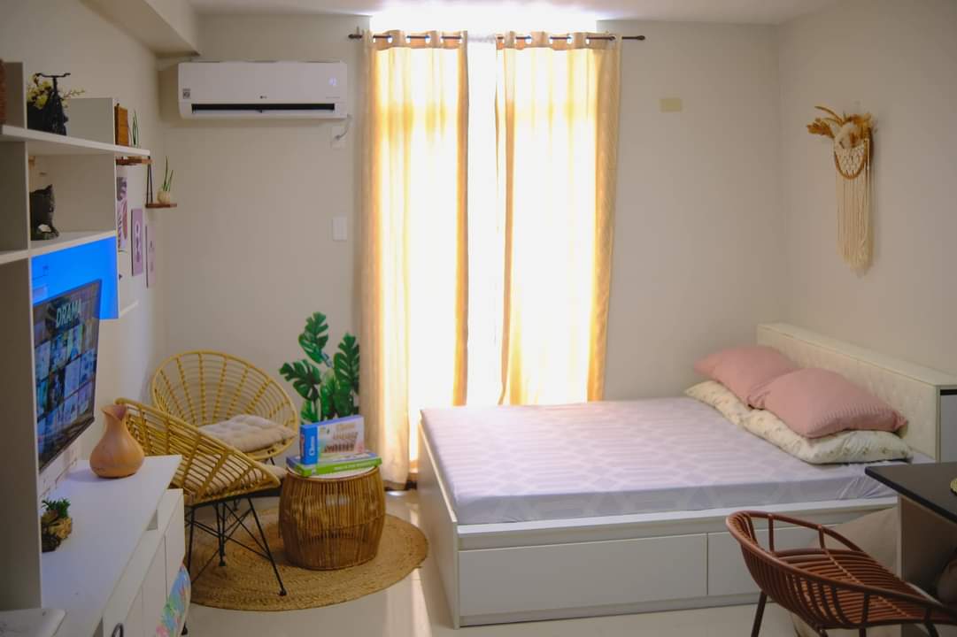 Studio Unit with Balcony