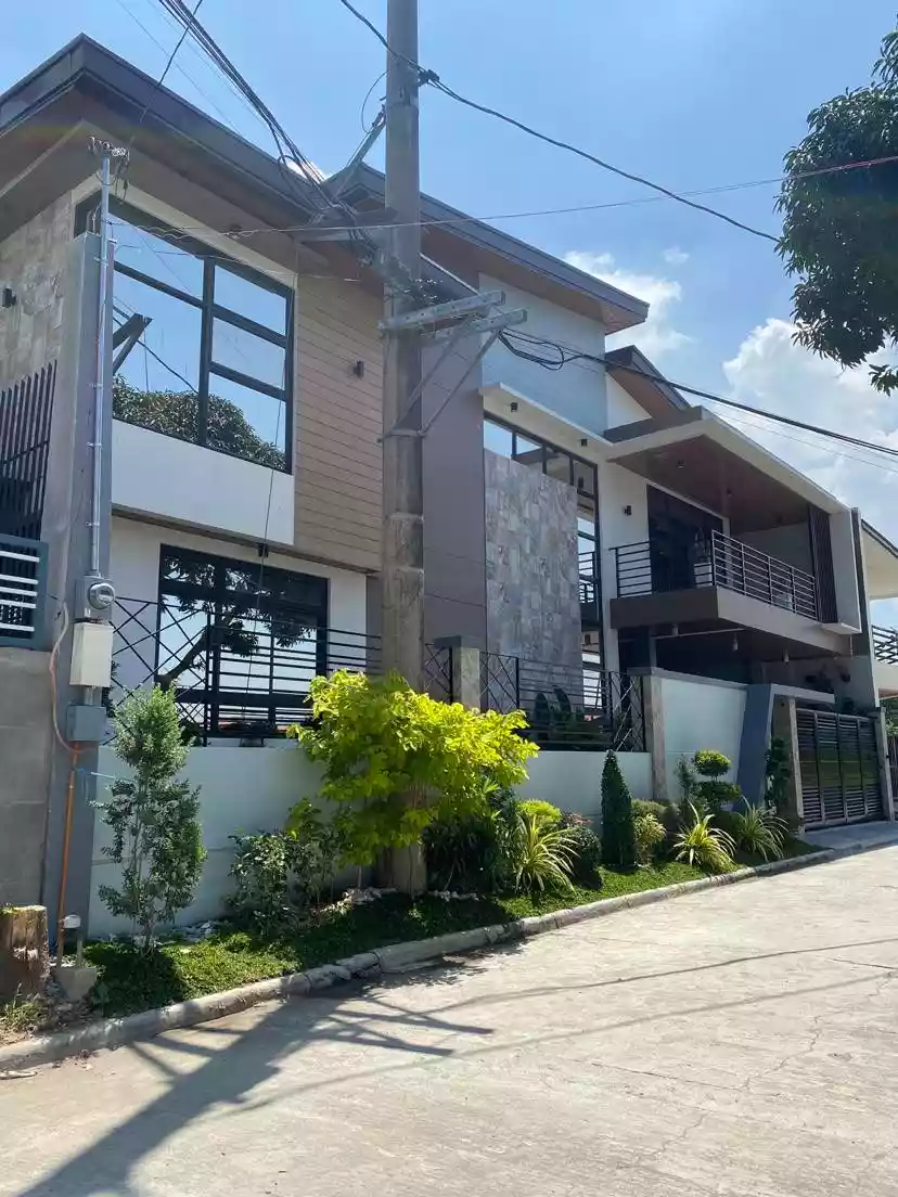 DETAILED ELEGANT HOUSE AND LOT - EARTHQUAKE PROOF - photo 5