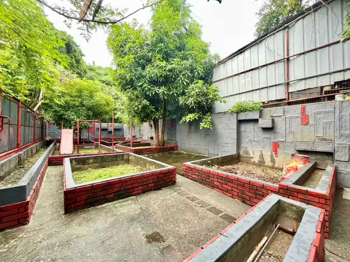 NEWLY RENOVATED 2-STOREY TOWNHOUSE FOR SALE in Quezon City — Townhouse in Quezon City, Metro Manila, Philippines — Photo 5