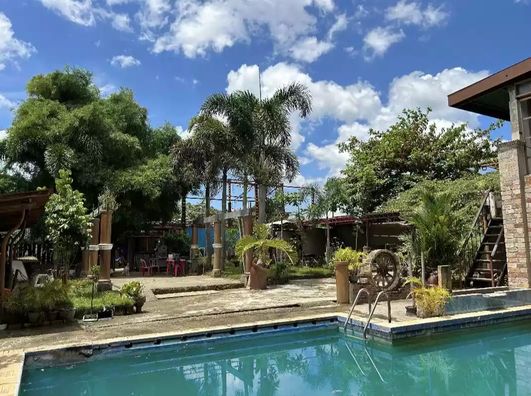 Restaurant, Event Place and Pension House — Building in Bais City, Negros Oriental, Philippines — Photo 2