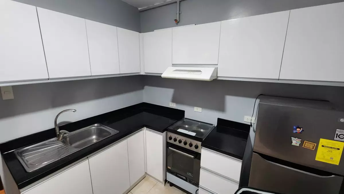 Open photo 13 of 15 — Woodcrest Studio Unit for Rent or Sale