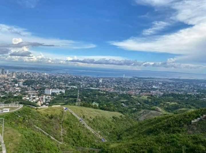 BIG LOT IN MONTERAZZAS GUADALUPE — Residential Lot in Cebu City, Cebu, Philippines — Photo 4