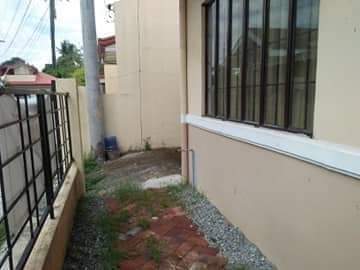 Bungalow House and Lot for Sale - photo 4
