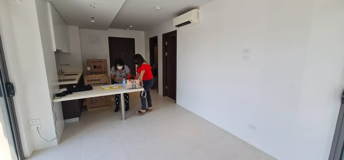 Tambuli Seaside Living - 1 Bedroom for Sale - photo 2
