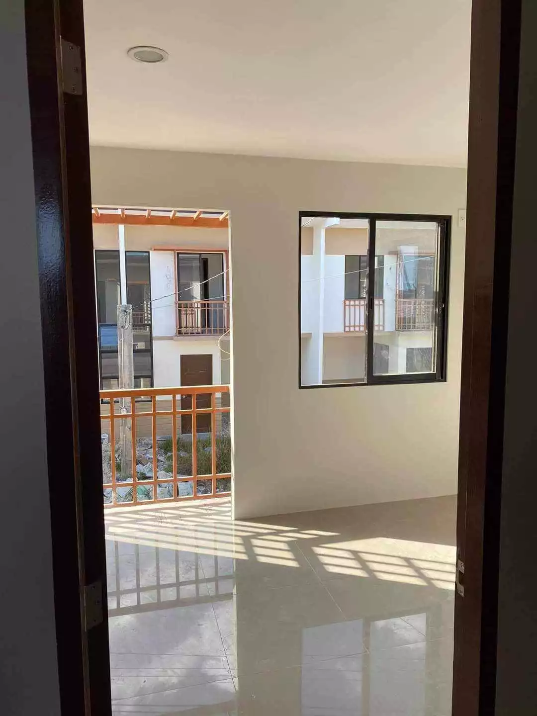 CASA MIRA SOUTH — Townhouse in Cebu, Philippines — Photo 6