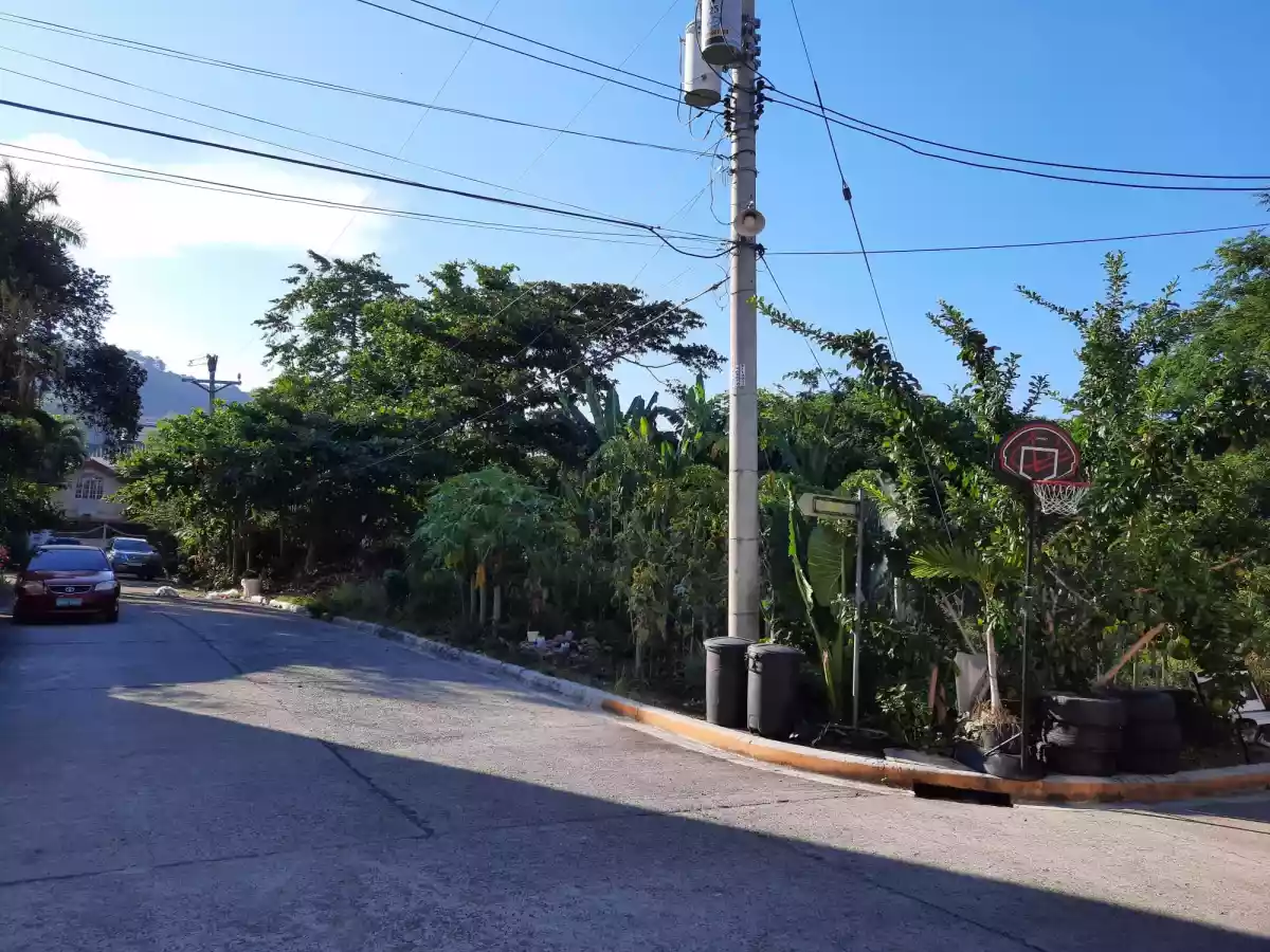 Clean title 280sqm lot inside Maryville Subdivision Talamban, Cebu City 