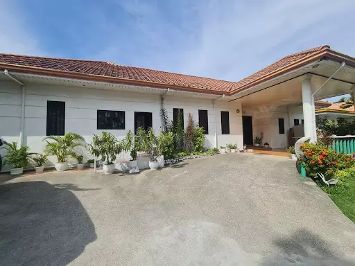 Elegant Beach House — Beach House / Resort in Carmen, Cebu, Philippines — Photo 2