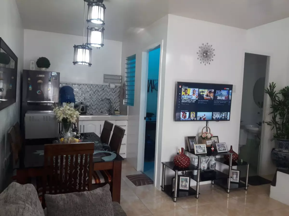 FOR ASSUME HOUSE AND LOT IN VILLA AZALEA, COTCOT LILOAN CEBU — House and Lot in Liloan, Cebu, Philippines — Photo 3