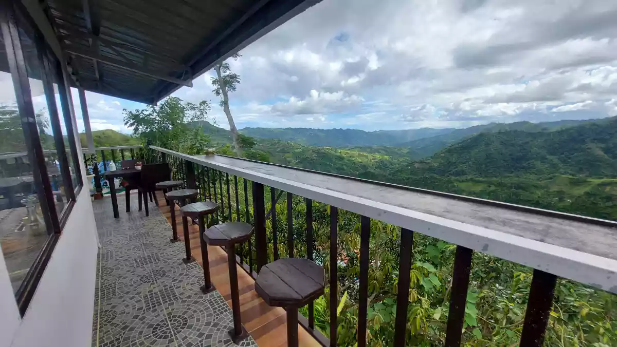 House / Restaurant for sale