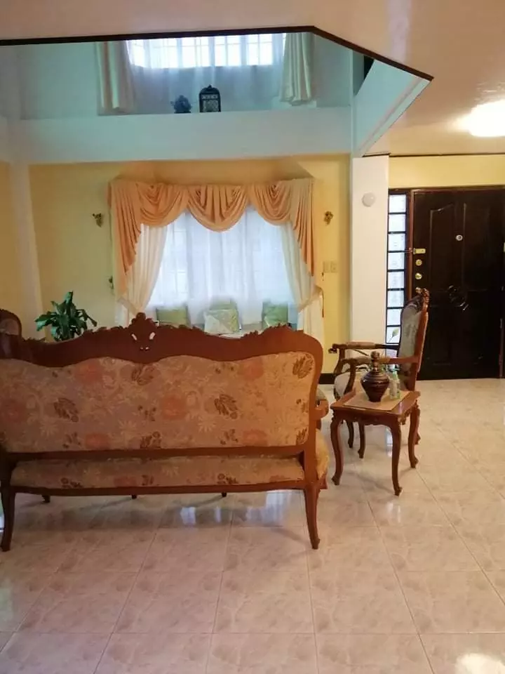 RUSH SALE TAGAYTAY HOUSE & LOT in IRUHIN WEST  - photo 4