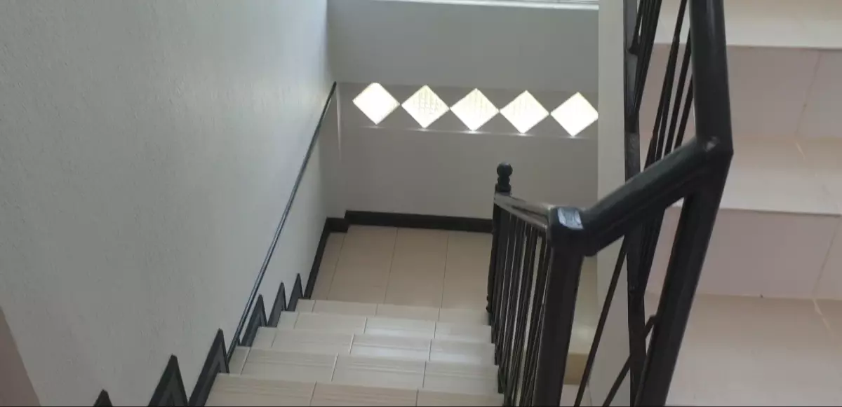 Walking Distance House and Lot with Roof Top in Don Bosco Cebu City - photo 7