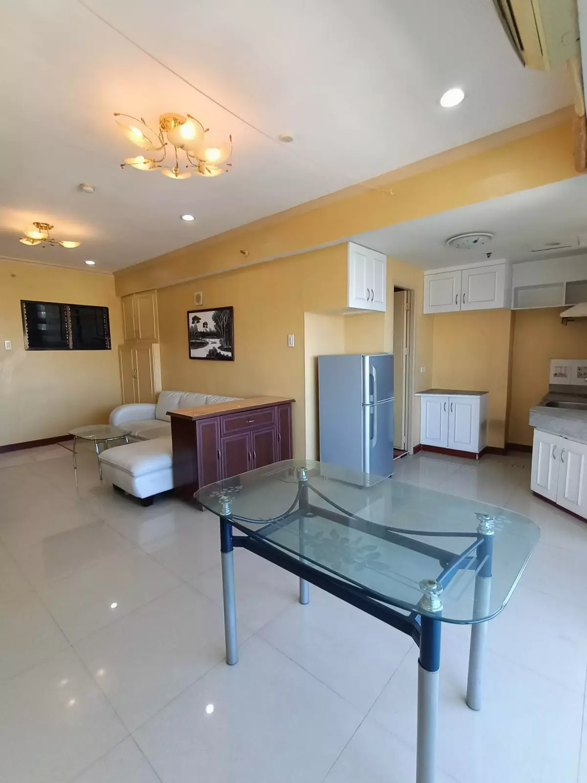 Open photo 15 of 16 — Rush Sale! 2 Bedroom Semi-Furnished Condo Unit in Cebu City!