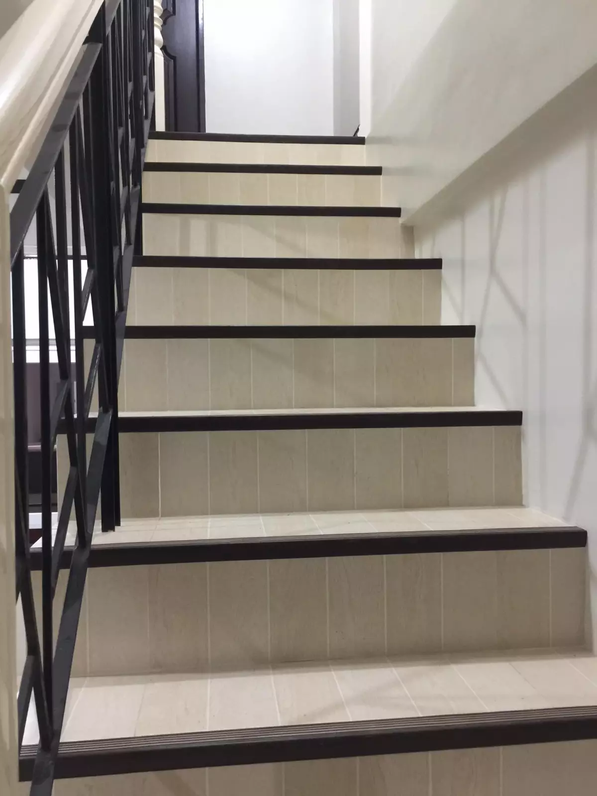3 Storey Townhouse BF Homes ParaÃ±aque City — House and Lot in Metro Manila, Philippines — Photo 5