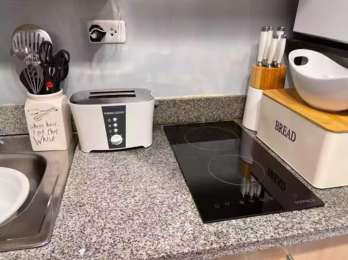 FOR SALE!!! FULLY FURNISHED STUDIO UNIT WITH PARKING SPACE  - photo 4