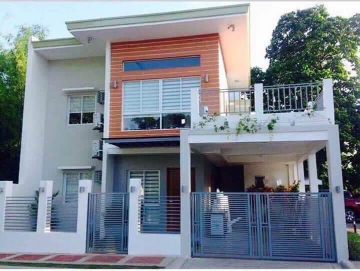 5 bedrooms single attached house and lot in Davao City, near Davao International Airport 