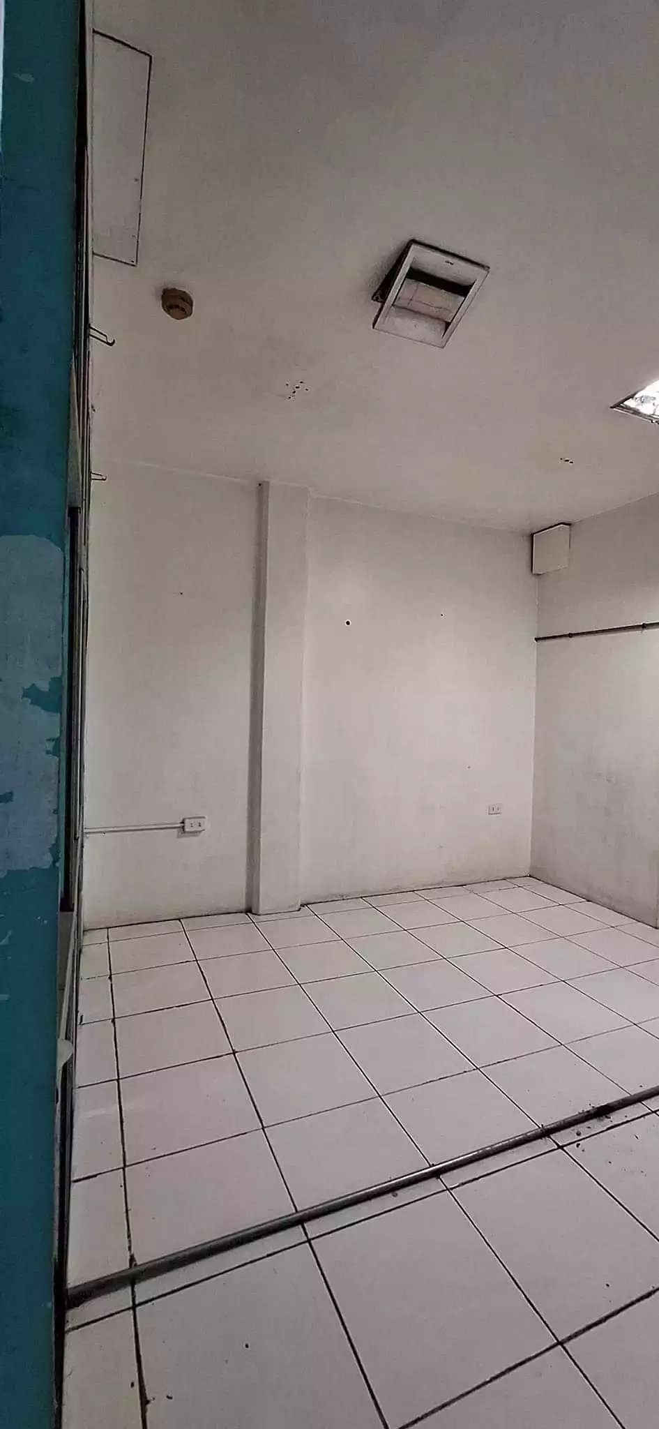 COMMERCIAL SPACE FOR RENT - photo 6